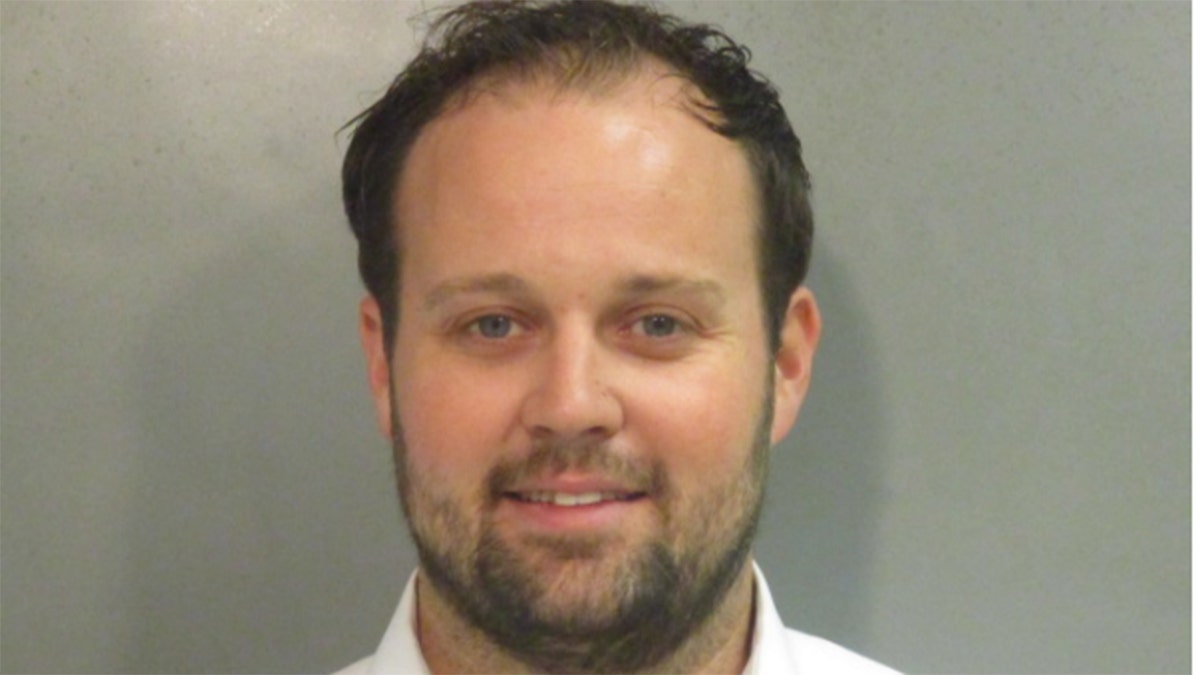 Josh Duggars neef herinnert zich spookachtige woorden toen de realityster werd geconfronteerd met beschuldigingen van misbruik Josh Duggar's politiefoto.