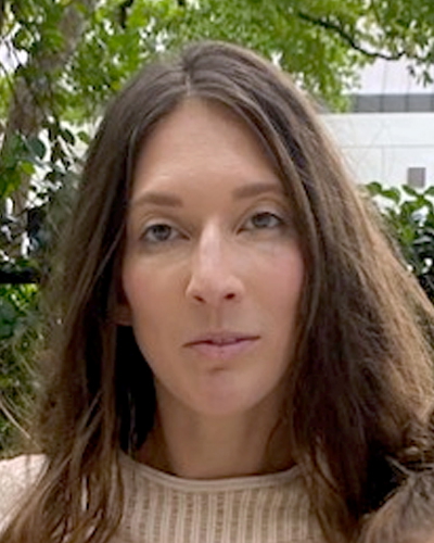 Abigail Bernstein: Metgezel van de Vermiste Kinderen Koa Bernstein en Kush Bernstein