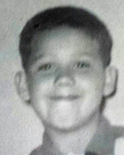 Alexander Roberts vermist sinds 29 juli 1960 van Phoenix, AZ Alexander Roberts vermist sinds 29 juli 1960 van Phoenix, AZ