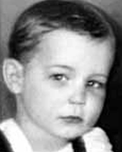 Steven Damman vermist sinds 31 oktober 1955 van East Meadow, NY Steven Damman vermist sinds 31 oktober 1955 van East Meadow, NY