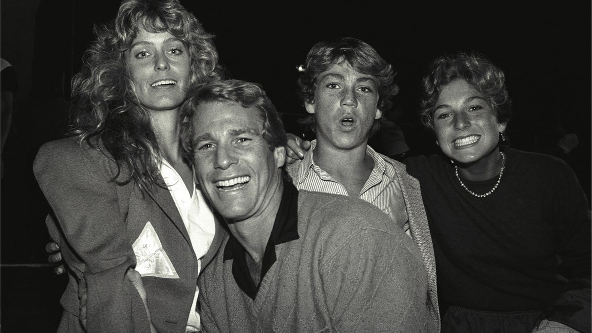 Farrah Fawcett, Ryan O'Neil, Griffin O'Neal en Tatum O'Neal