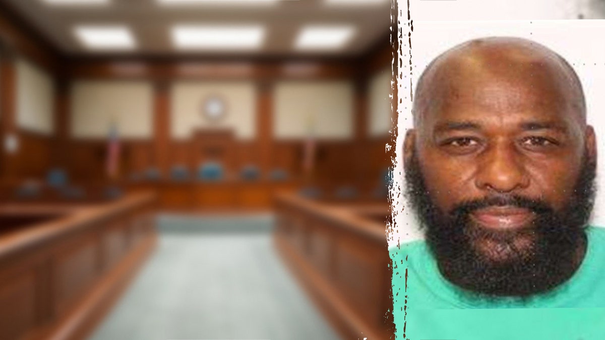 Devonne Keith Brown, 56 jaar, een voormalig docent gezondheid in Washington D.C., wordt beschuldigd van het vragen om kinderpornografie van een minderjarige, aldus het Ministerie van Justitie.