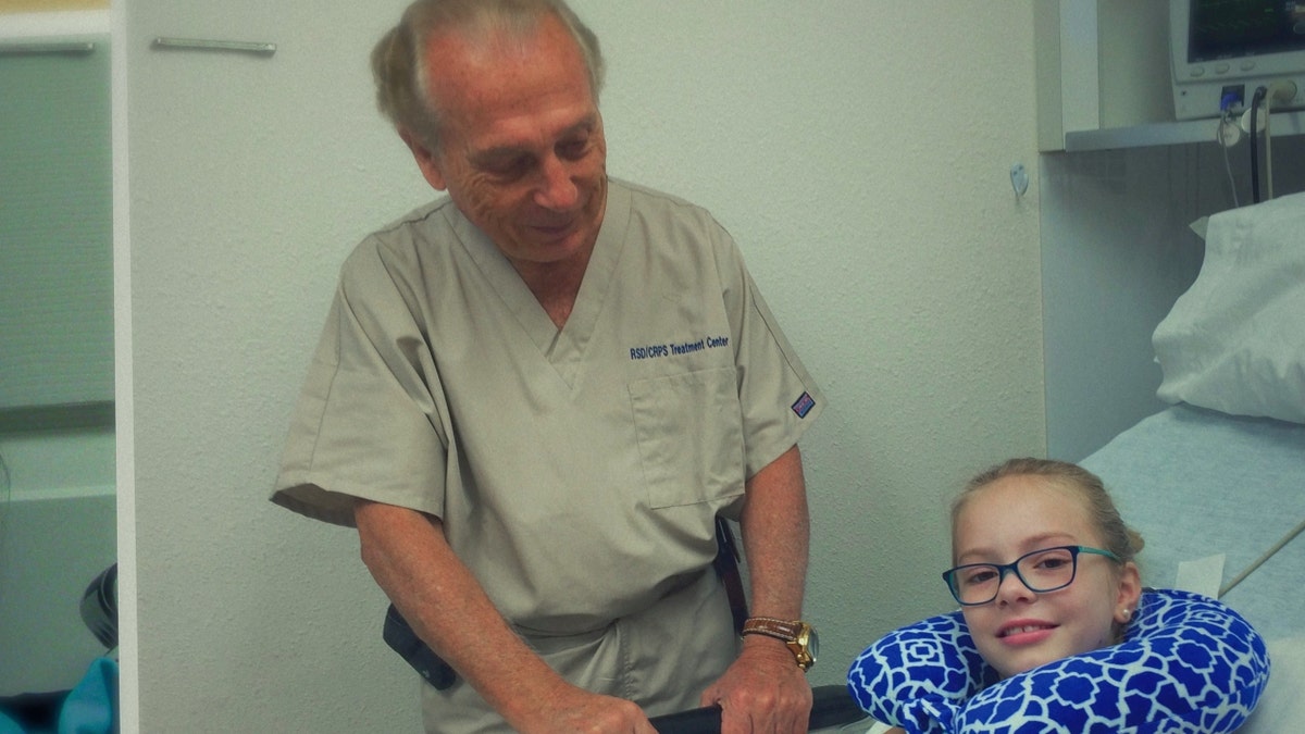 Dr. Anthony Kirkpatrick en Maya Kowalski