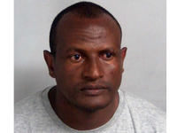 Kindermishandelende migrant die Engelse rellen veroorzaakte is na klopjacht uitgezet naar Ethiopië