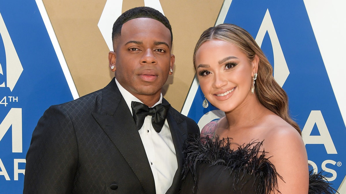 Jimmie Allen met vrouw Alexis Gale