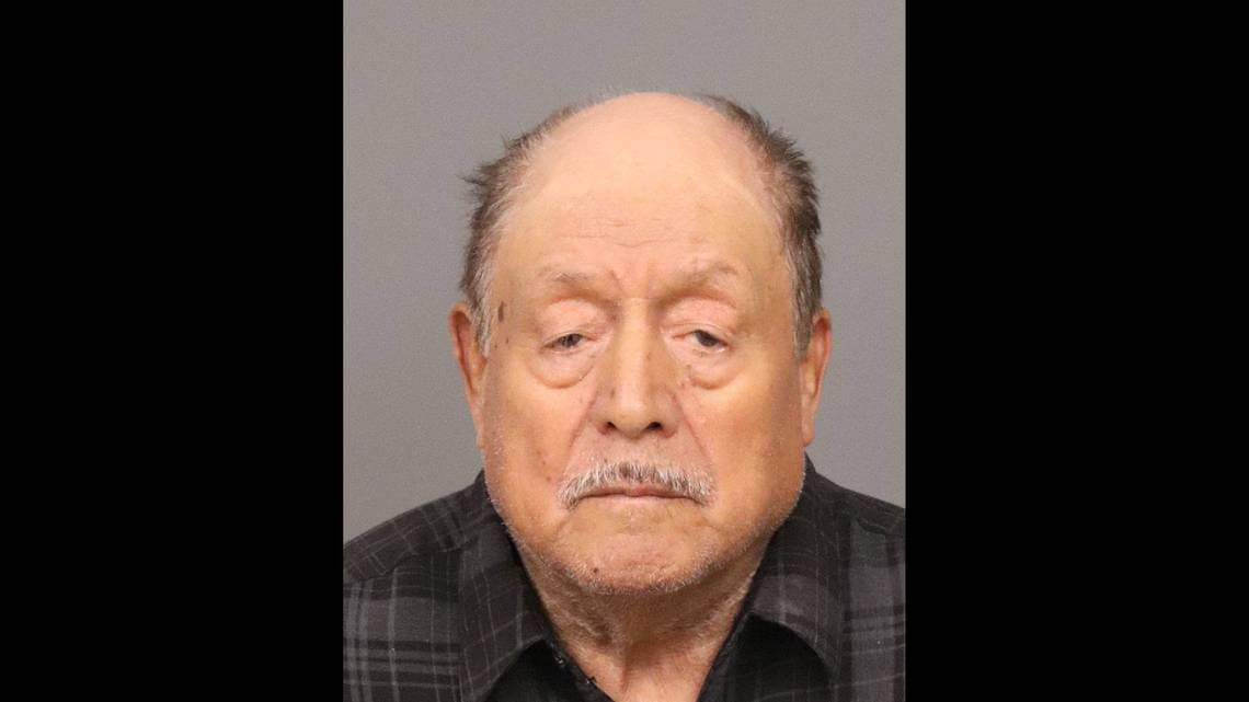 man beschuldigd van seksueel misbruik van kinderen in kinderdagverblijf slo gearresteerd bij overschrijding van mexicaanse grens