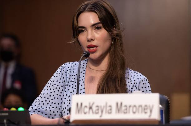 Olympisch gymnaste McKayla Maroney getuigt tijdens een hoorzitting van de Senaat over het rapport van de inspecteur-generaal over de manier waarop de FBI de zaak Larry...