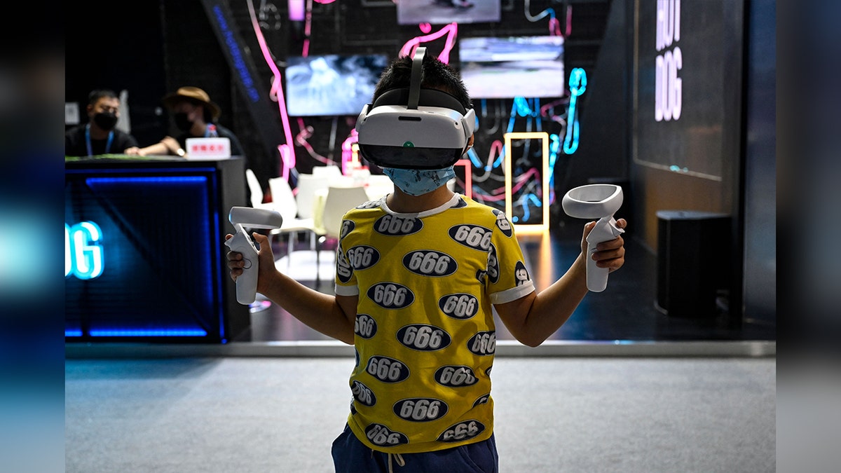 Kind met een Oculus Quest