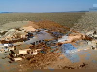 Mamdani poseert met WTC-gelinkte imam wiens zoon terroristenkamp "Ontbindend Kind" leidde